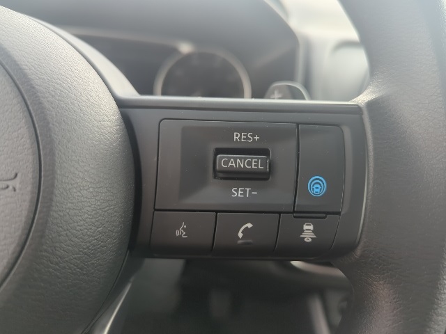 2024 Nissan Rogue SV photo 11
