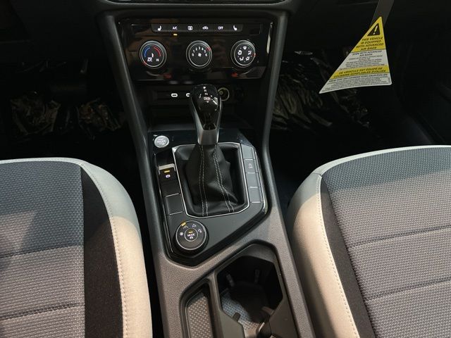 2025 Volkswagen Taos S photo 20