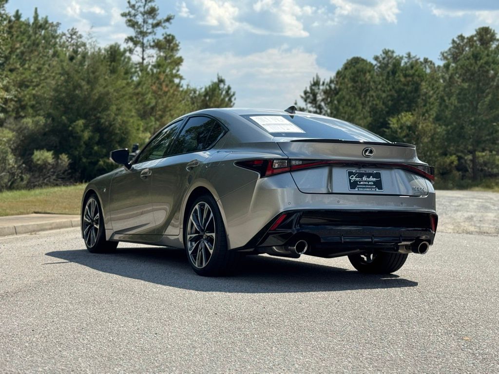 2023 Lexus IS 350 F SPORT photo 3
