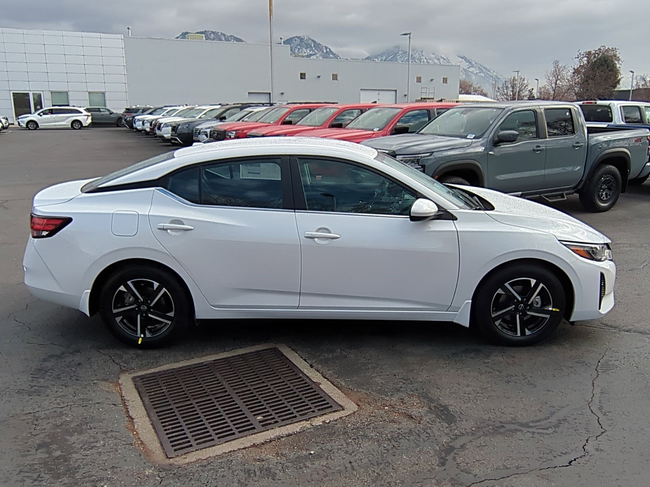 2025 Nissan Sentra SV photo 2