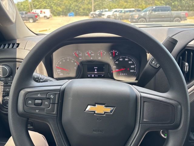 2025 Chevrolet Silverado 1500 Custom photo 8
