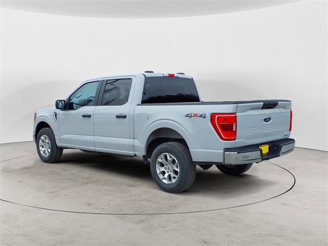 Used 2023 White Ford XLT image 3