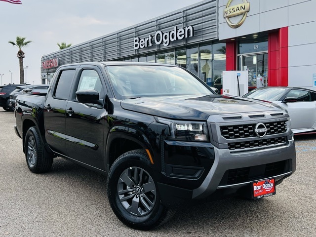 2026 Nissan Frontier SV's photo