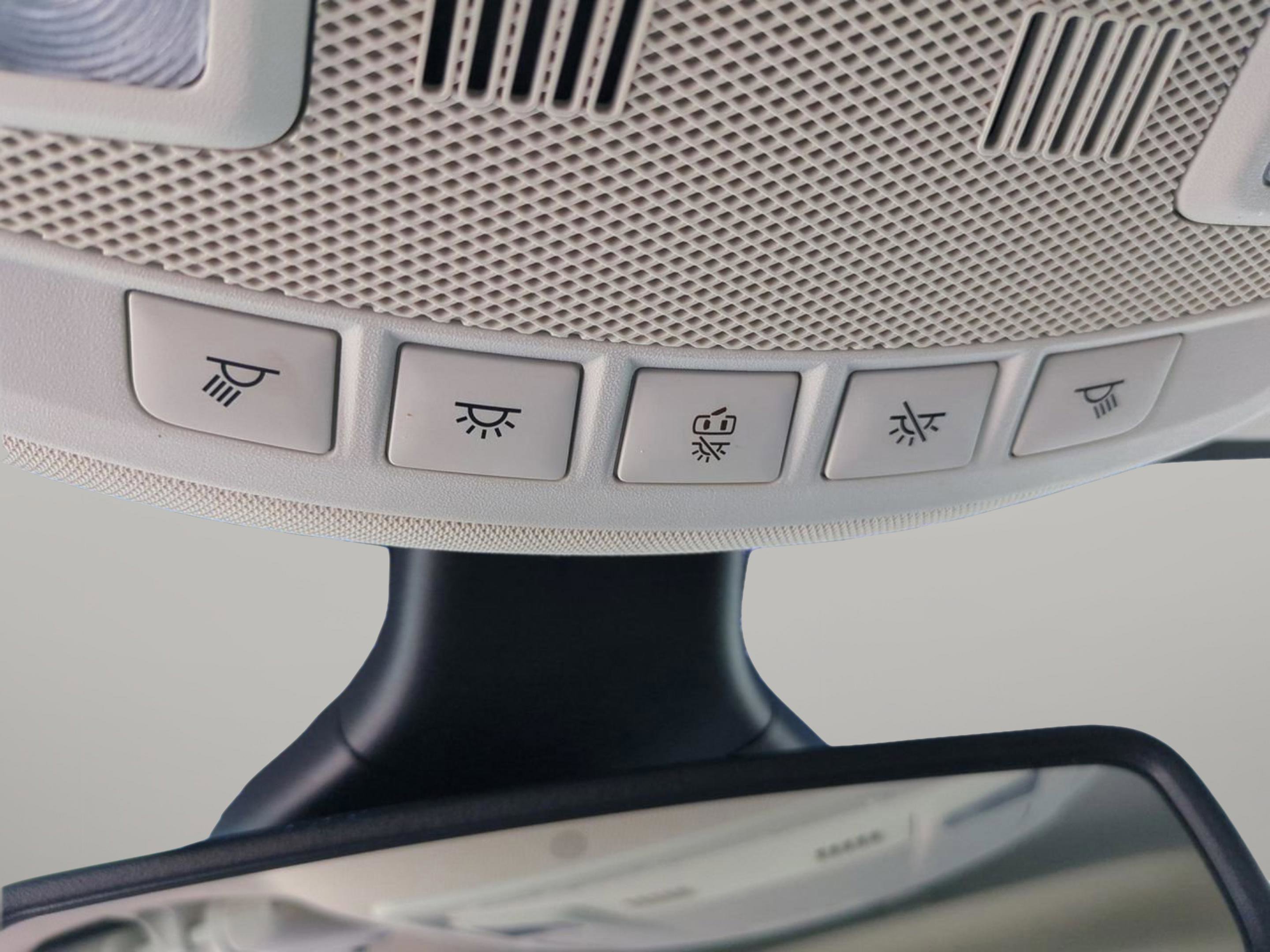 2020 Ford Edge Titanium photo 20