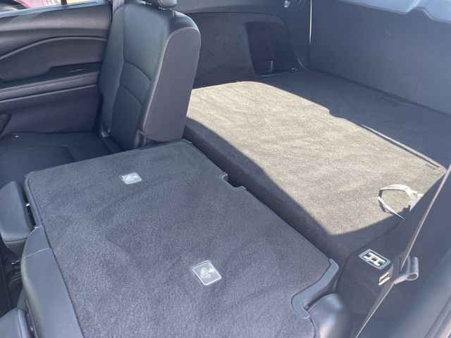 2023 Honda Passport Elite photo 13