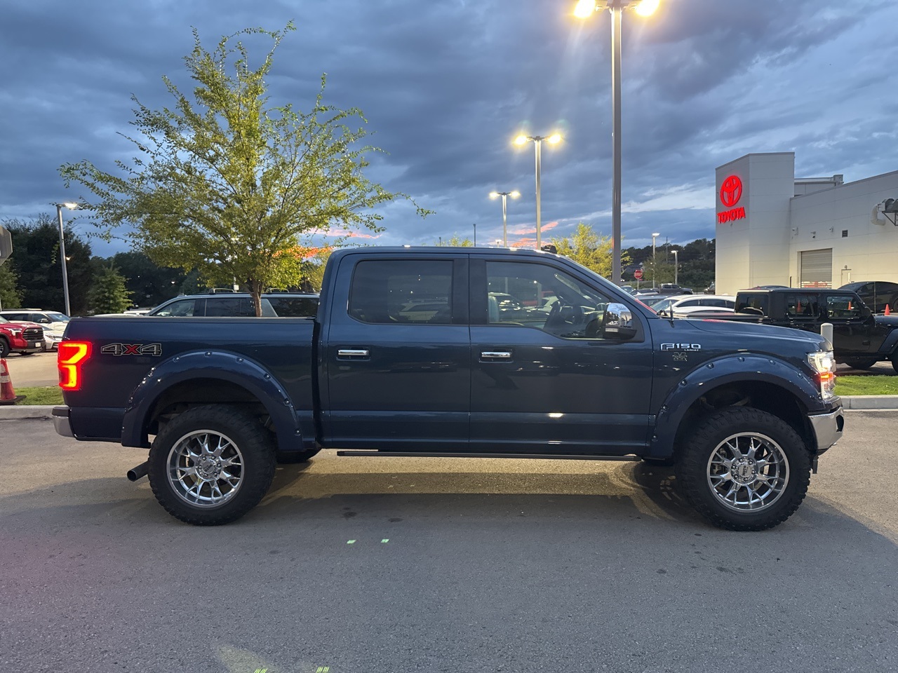 2020 Ford F-150 Lariat photo 3