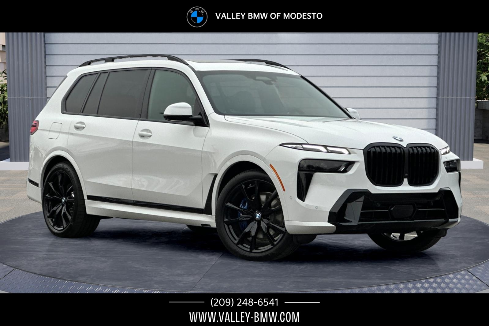 2026 BMW X7 40i's photo