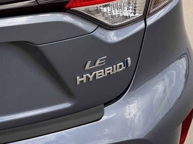 2024 Toyota Corolla Hybrid LE photo 30