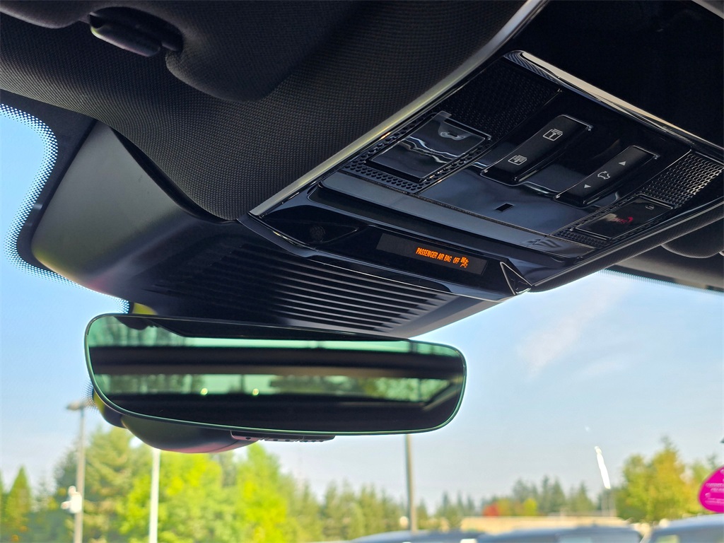 2025 Land Rover Range Rover Sport SE photo 13
