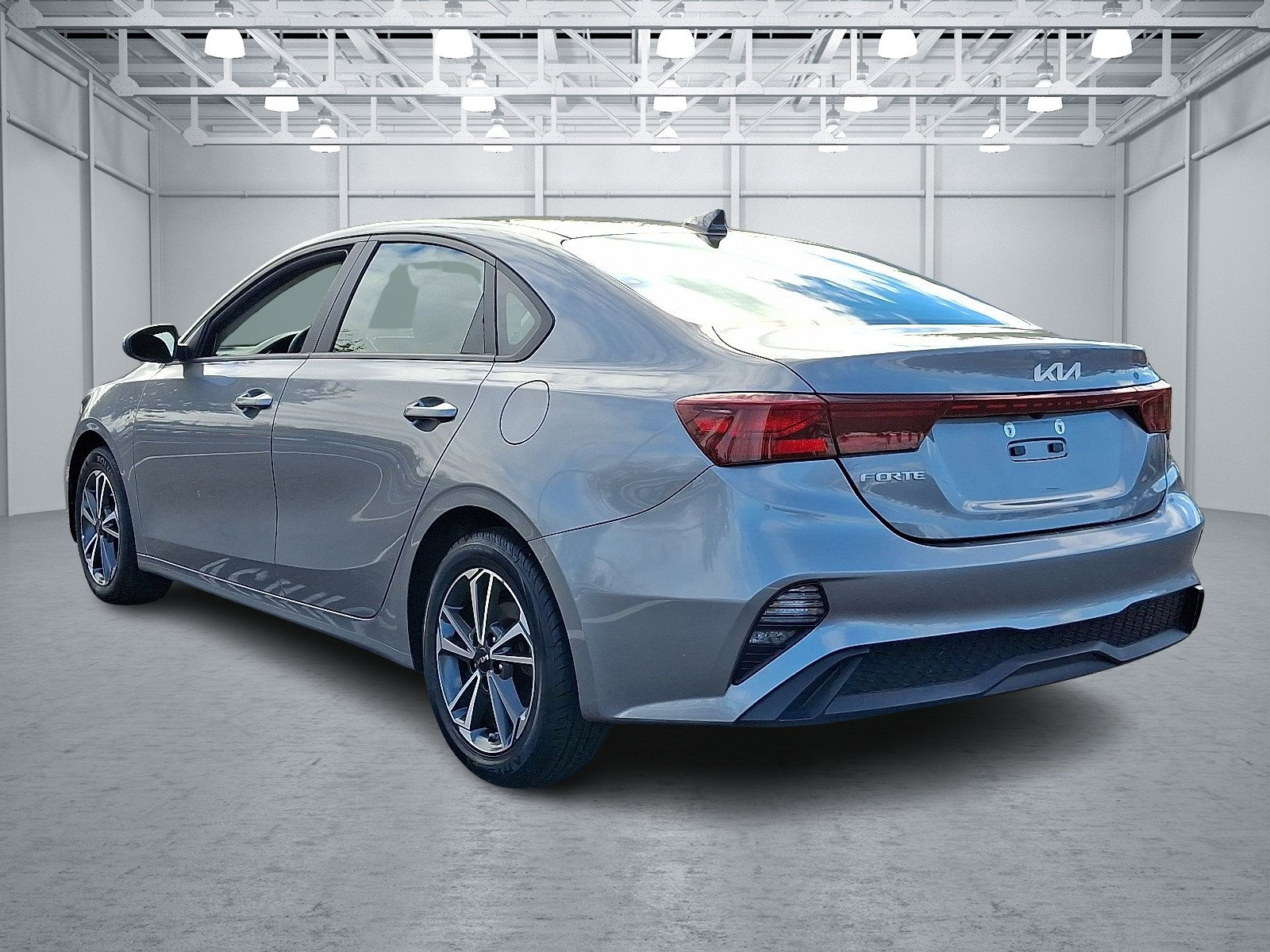 2022 Kia Forte LXS photo 3