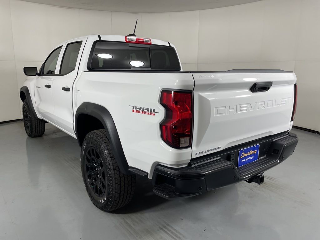 2026 Chevrolet Colorado Trail Boss photo 3