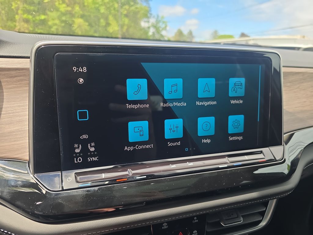 2025 Volkswagen Atlas SEL Premium R-Line photo 8