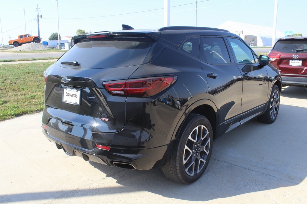 2023 Chevrolet Blazer RS photo 3