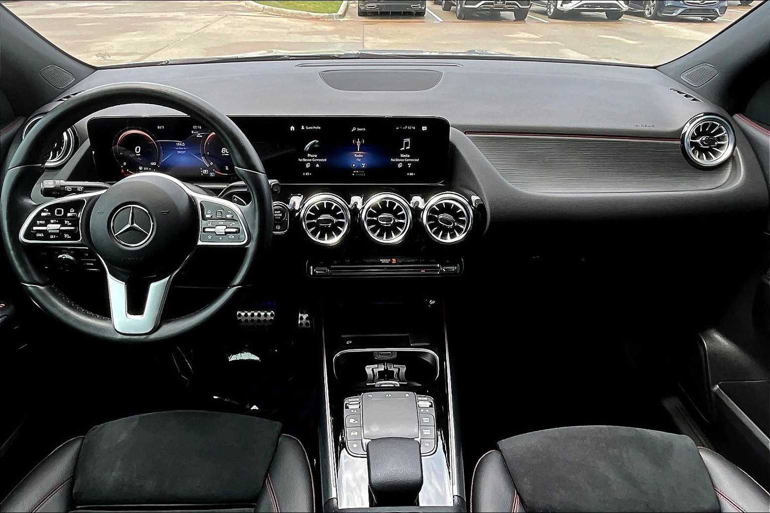 2023 Mercedes Benz GLA 250 photo 12