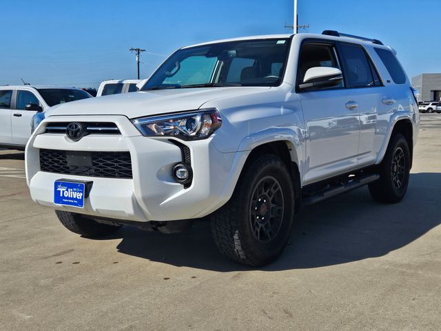 2023 Toyota 4Runner SR5 Premium photo 2