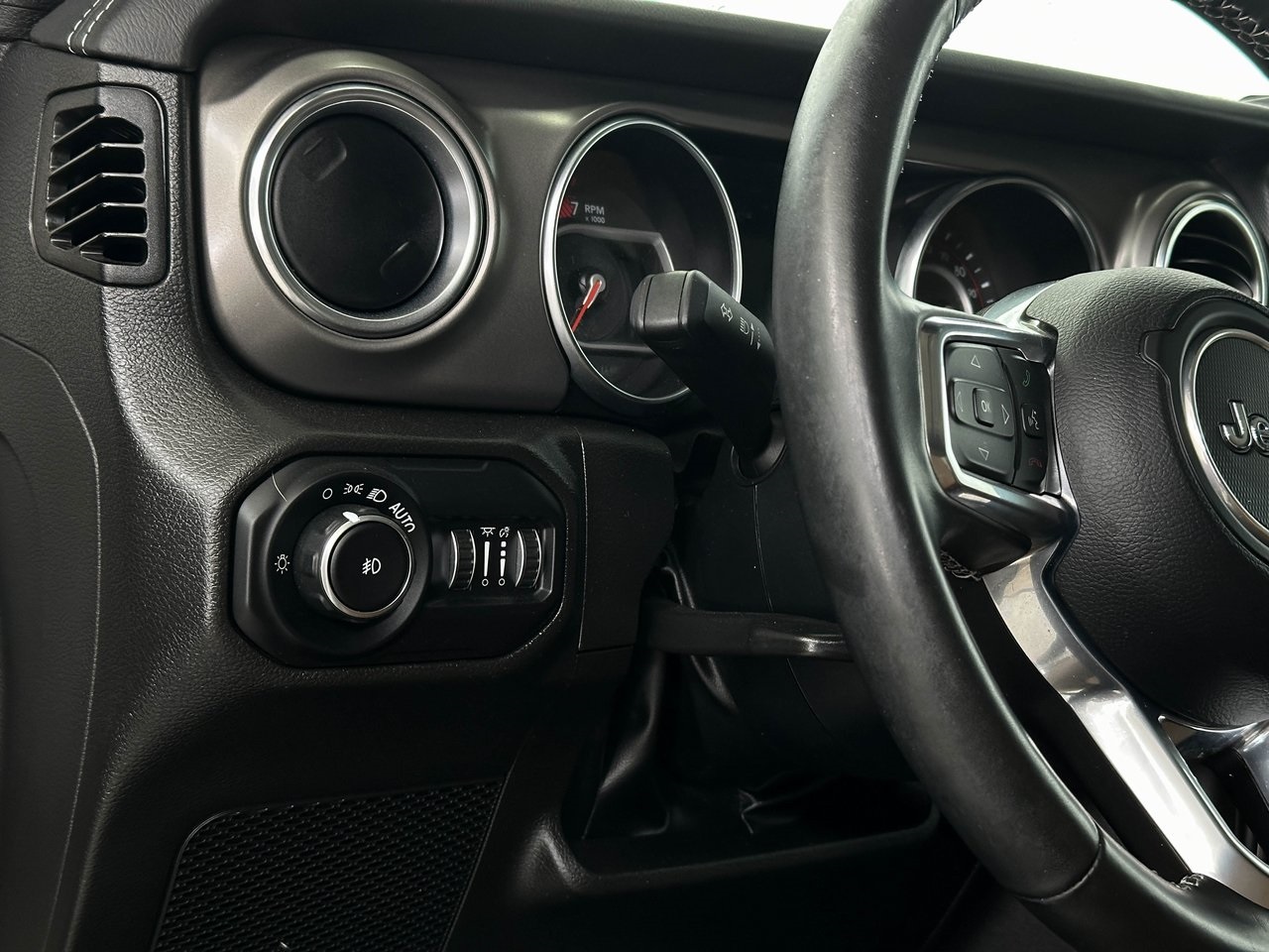 2022 Jeep Wrangler Unlimited Rubicon photo 24
