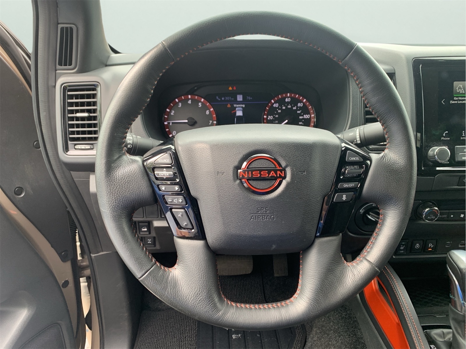2023 Nissan Frontier PRO-4X photo 11