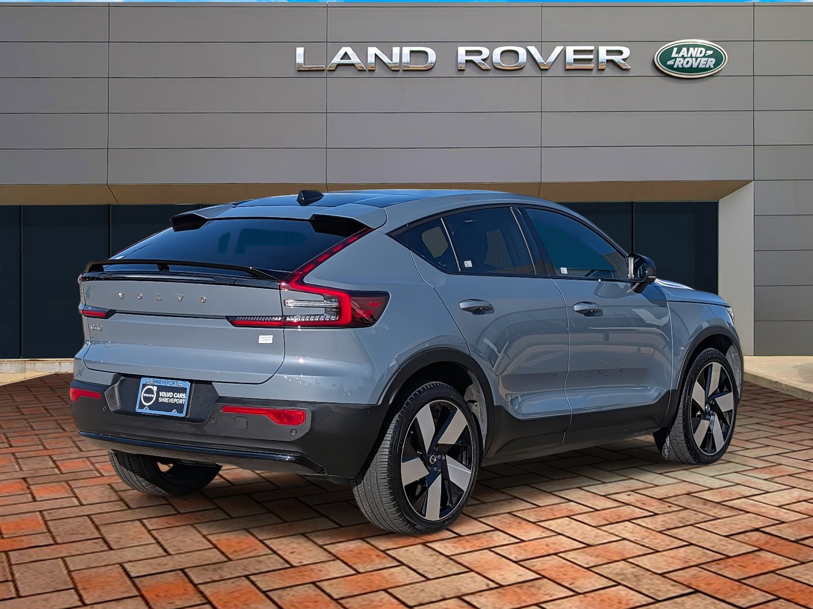 2023 Volvo C40 Recharge Ultimate photo 4