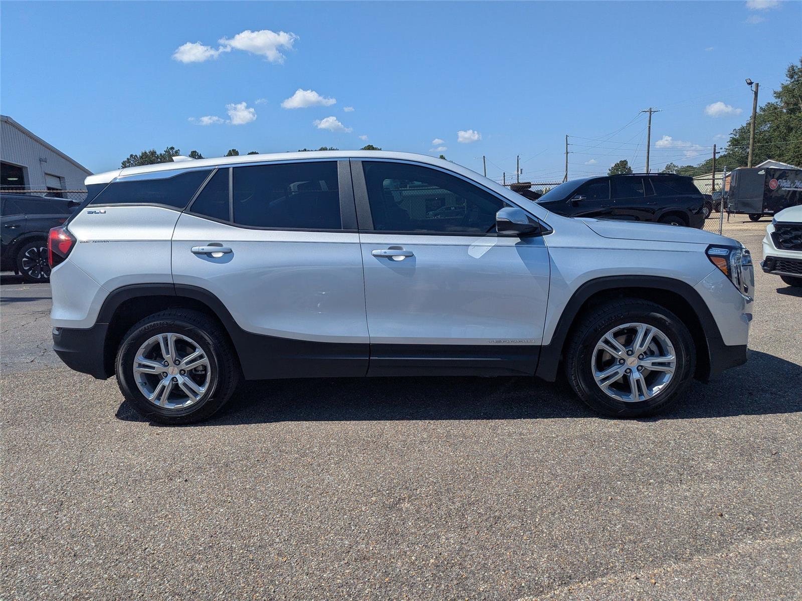 2022 Gmc Terrain SLE photo 6