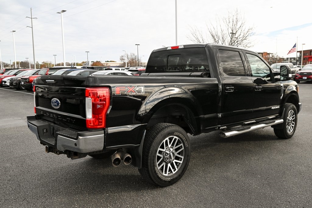 2017 Ford F-250 Lariat photo 3