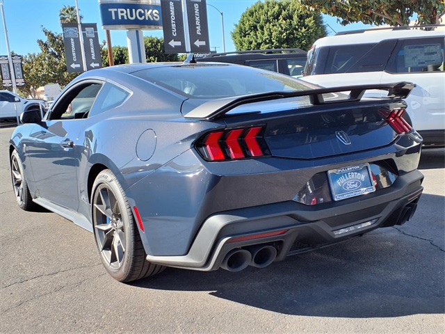 2025 Ford Mustang Dark Horse Premium photo 4