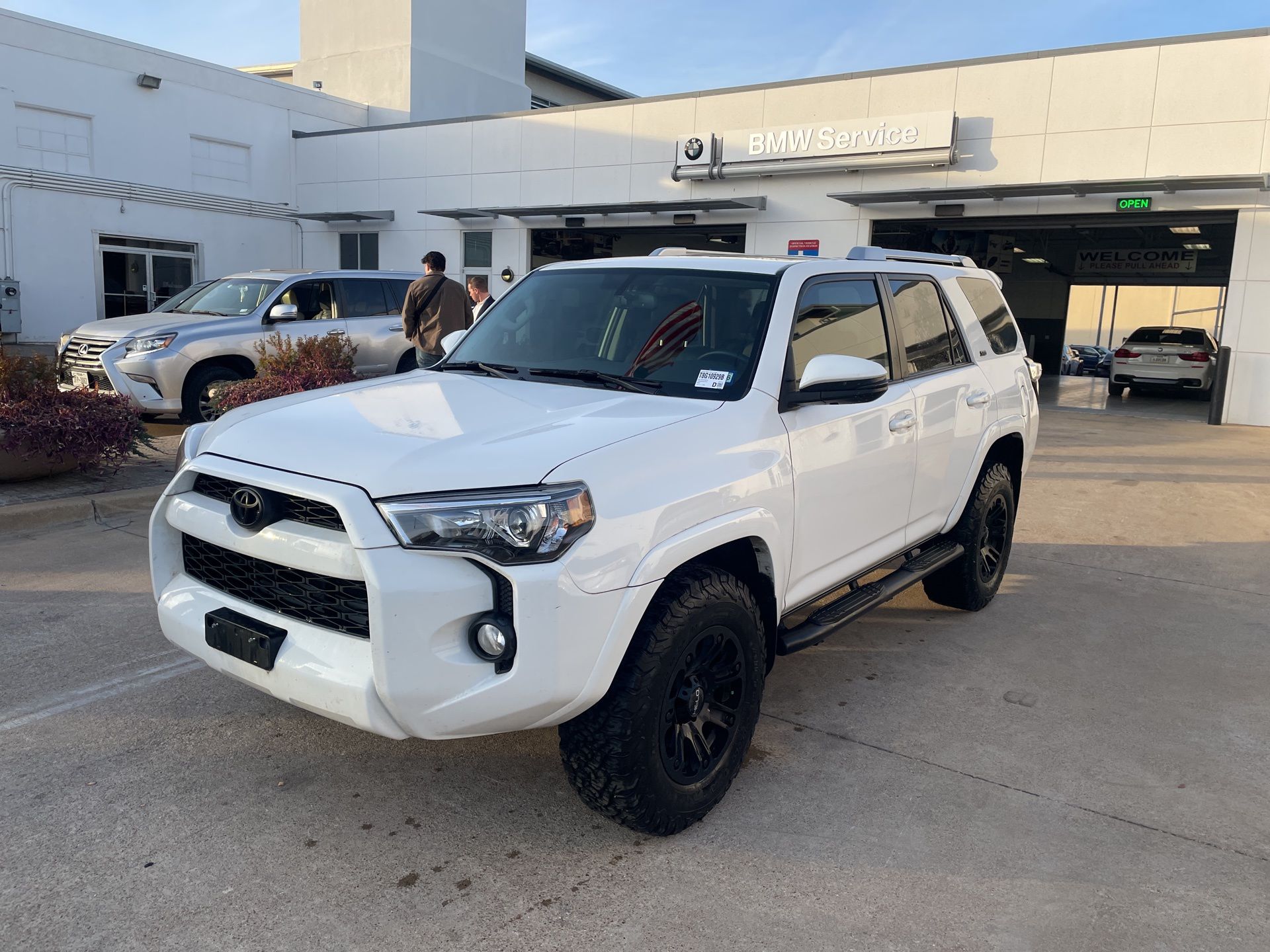 2018 Toyota 4Runner SR5 Premium's photo