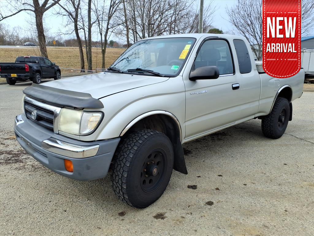 2000 Toyota Tacoma Base