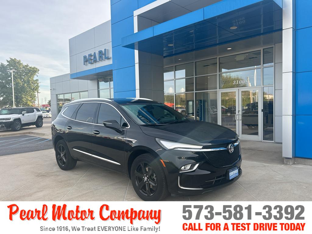 2024 Buick Enclave Essence's photo