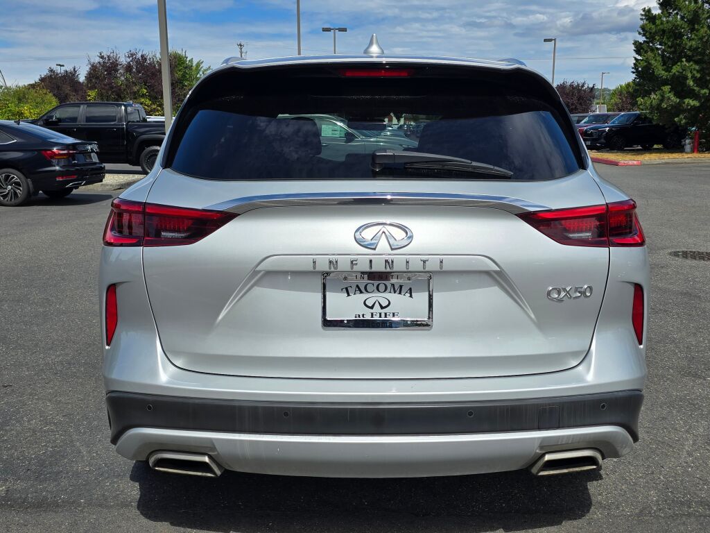 2021 Infiniti QX50 Luxe photo 4