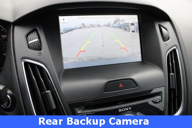 2017 Ford Focus Titanium photo 3