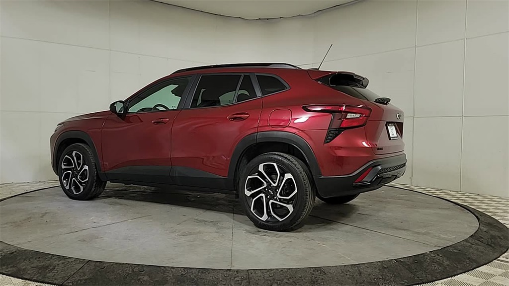 2025 CHEVROLET TRAX - Image 4