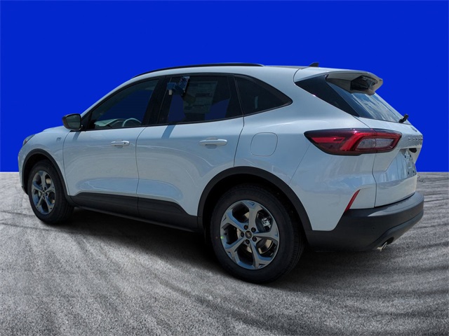 2025 Ford Escape ST-Line photo 3