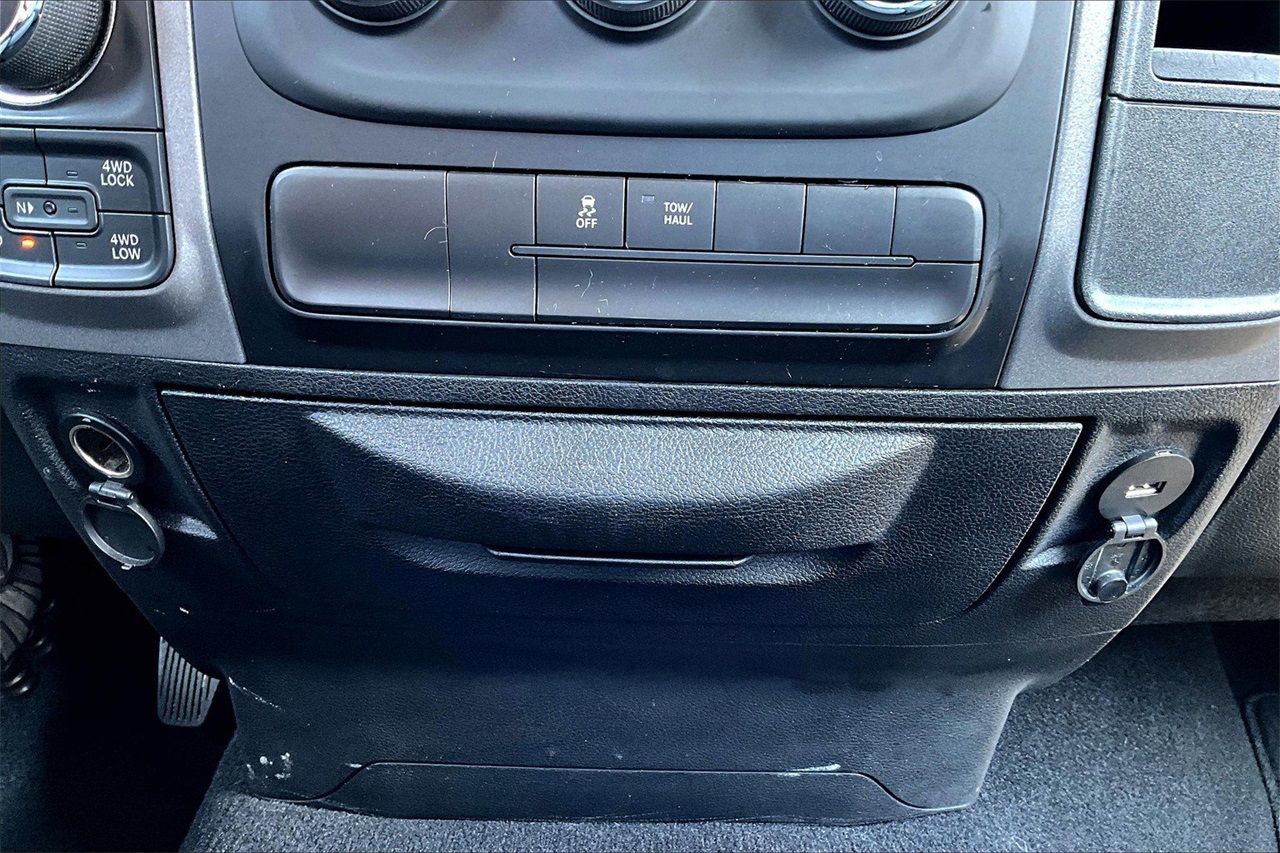 2017 Ram 1500 Express photo 21