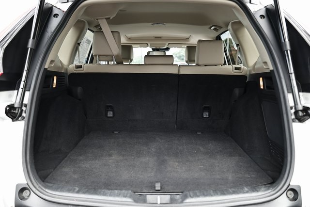 2022 Honda CR-V Hybrid Touring photo 29