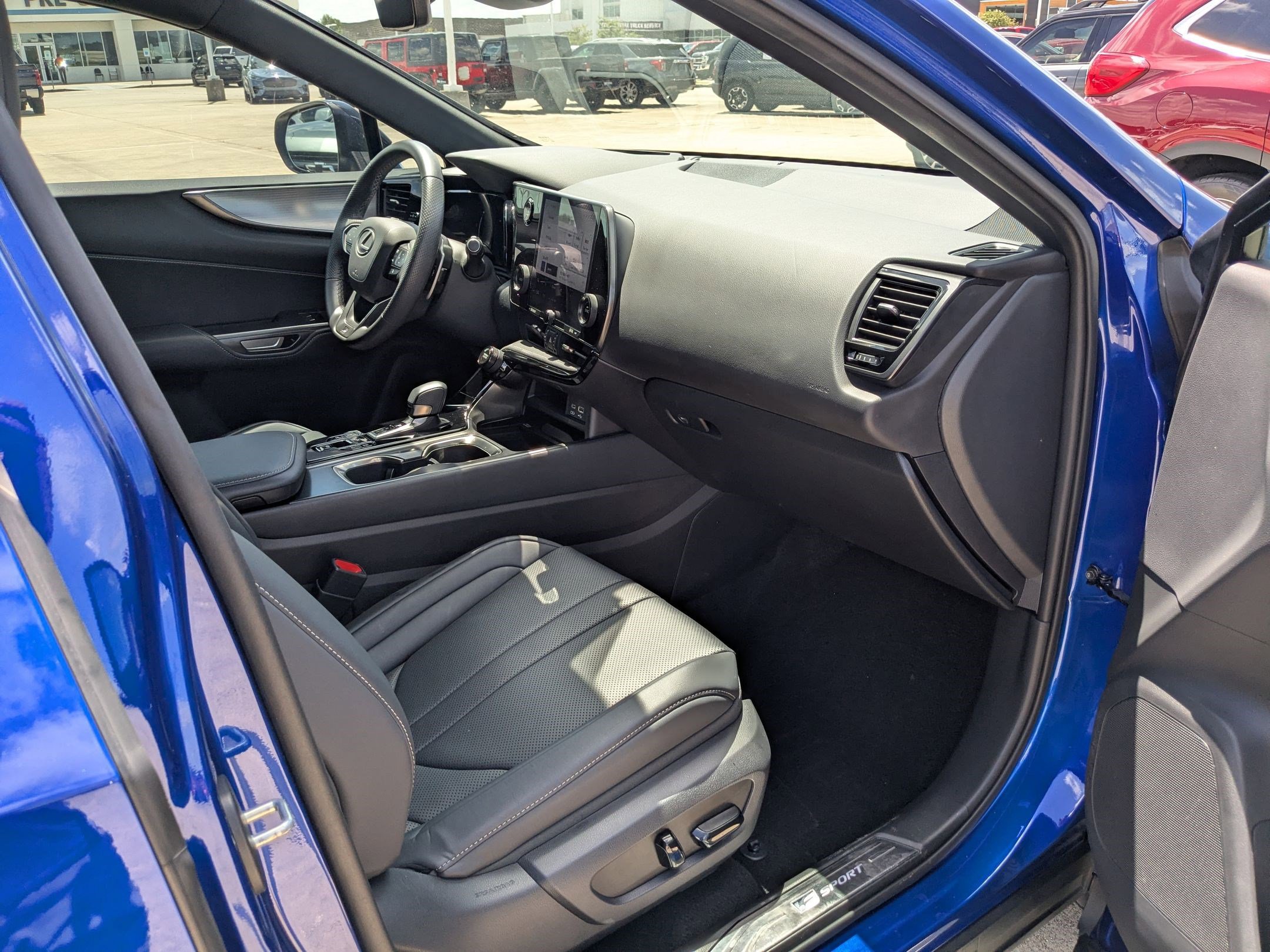 2024 Lexus NX 350 F SPORT Handling photo 27