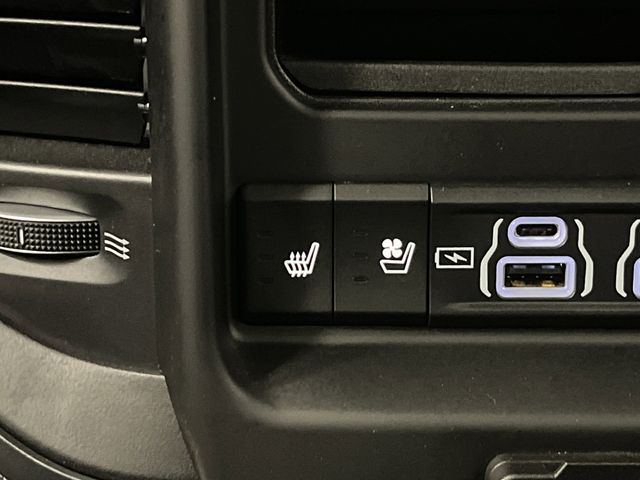 2021 Ram 1500 Limited photo 36