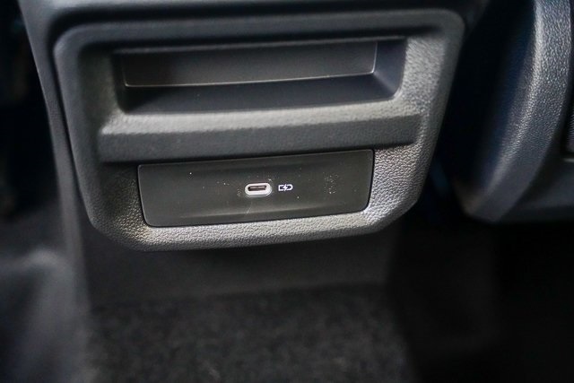 2025 Volkswagen Taos SE photo 16