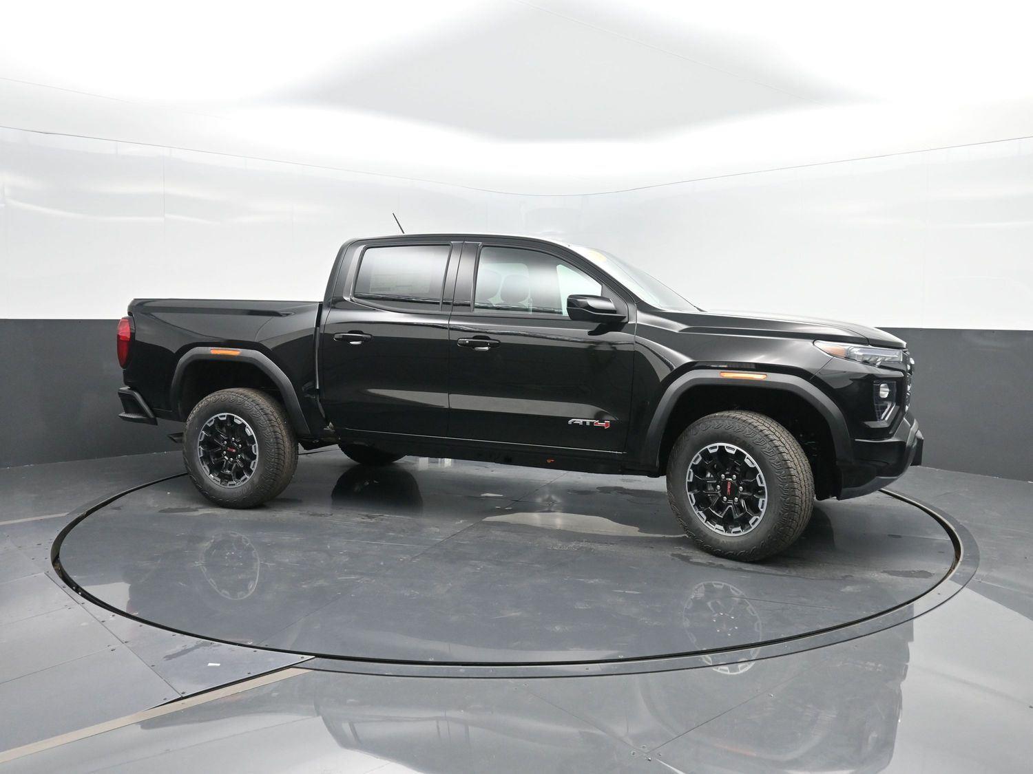 2026 Gmc Canyon AT4 photo 3