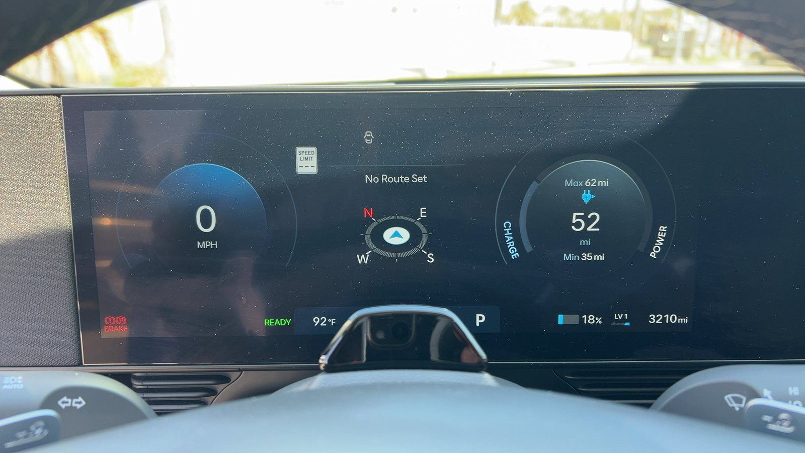 2025 Hyundai Ioniq 5 SE photo 3