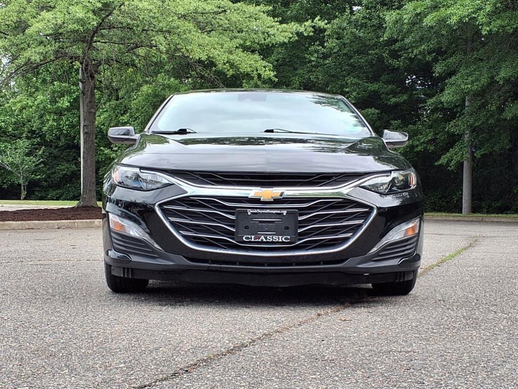 2023 Chevrolet Malibu 1LT photo 3