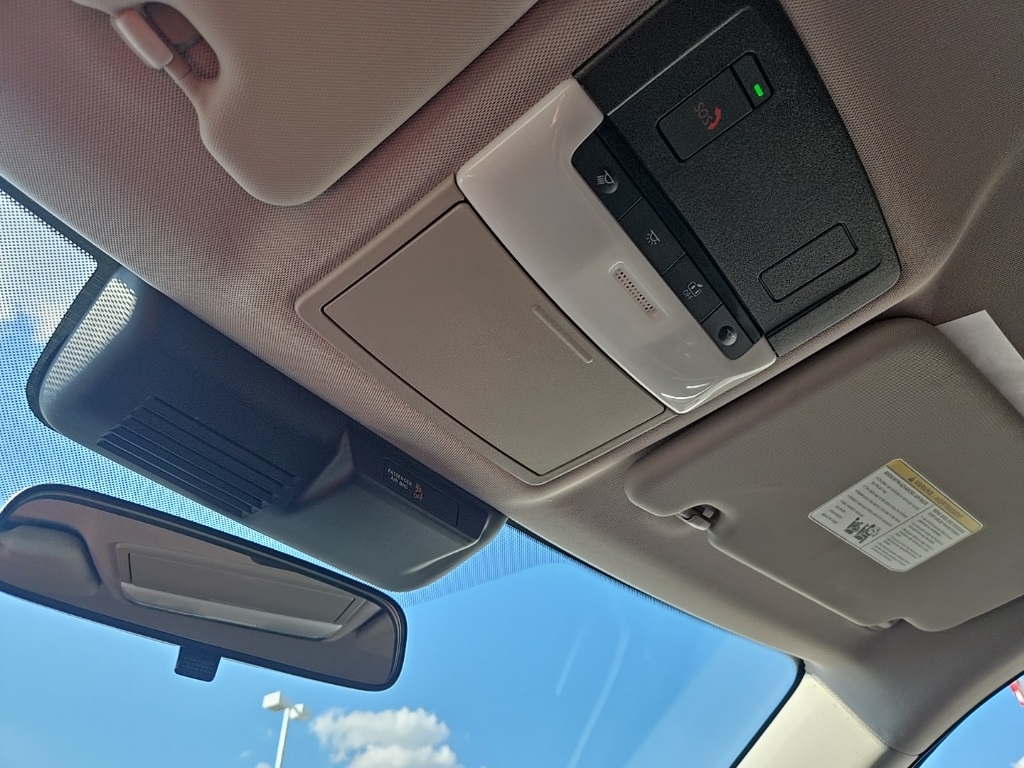 2024 Mitsubishi Outlander SE photo 18