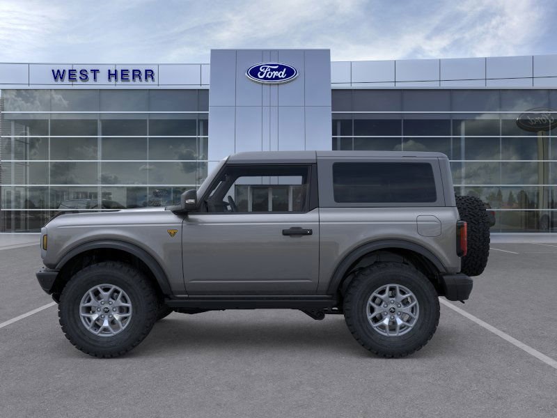 2024 Ford Bronco Badlands photo 3