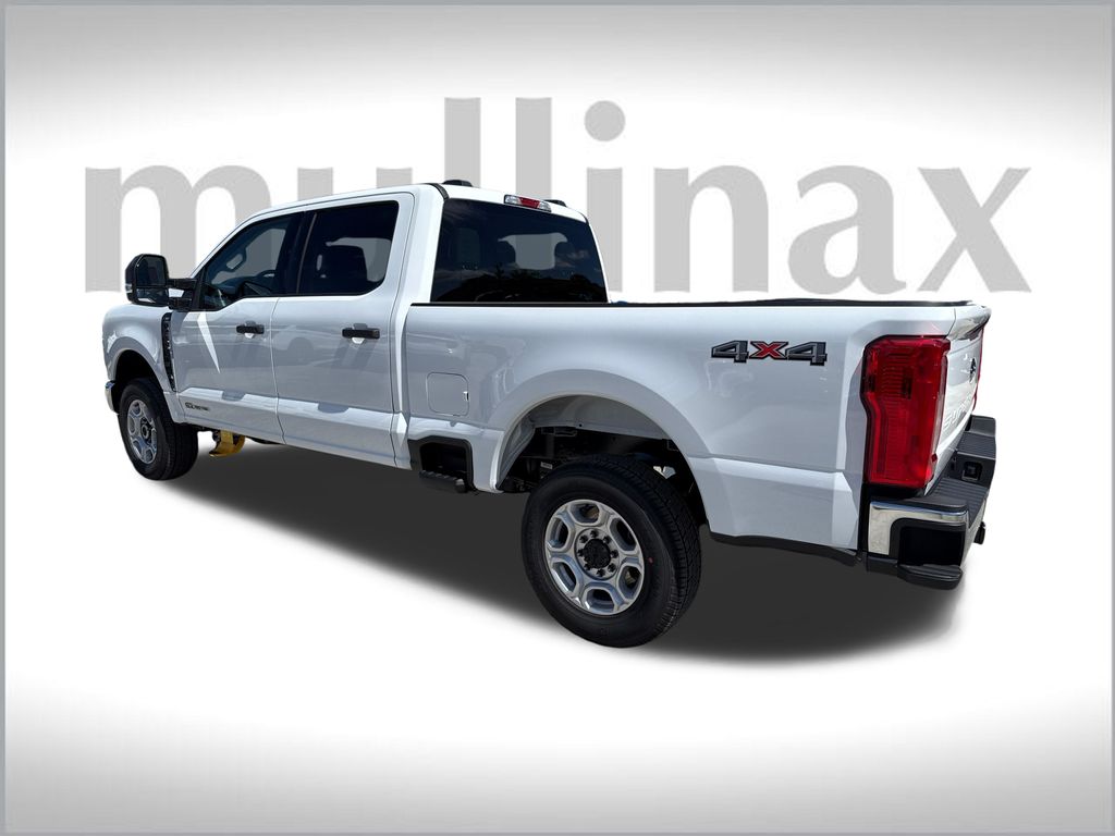2026 Ford F-250 photo 3
