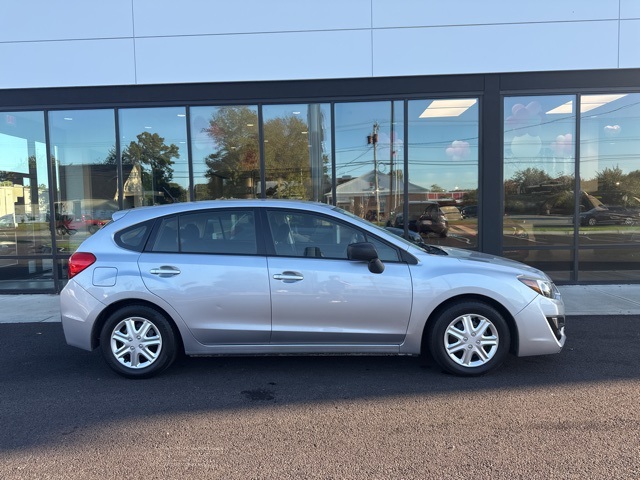 2016 Subaru Impreza 2.0i photo 2