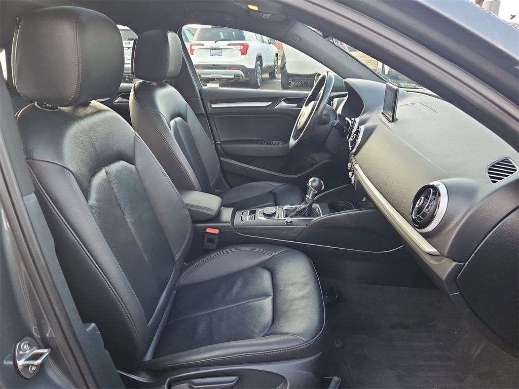 2016 Audi A3 1.8T Premium photo 31