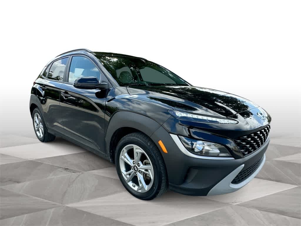 2023 Hyundai Kona SEL photo 2