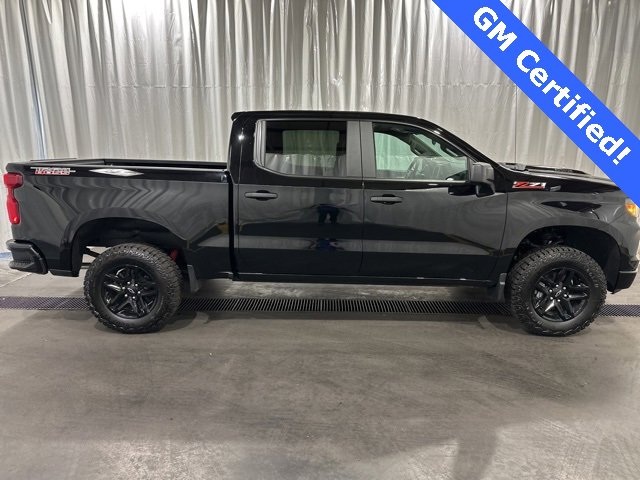 2025 Chevrolet Silverado 1500 Custom Trail Boss photo 2