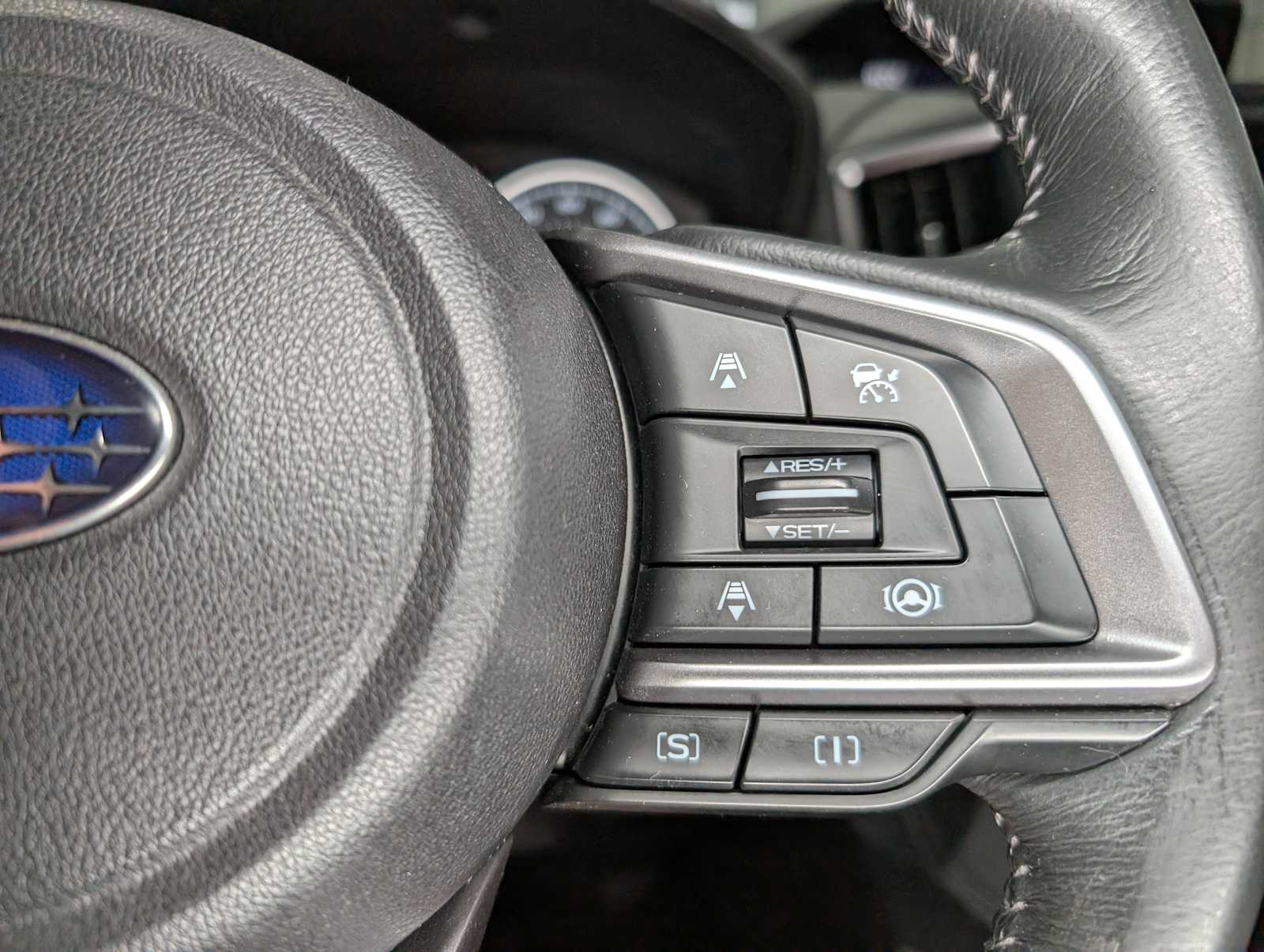 2021 Subaru Forester Premium photo 31