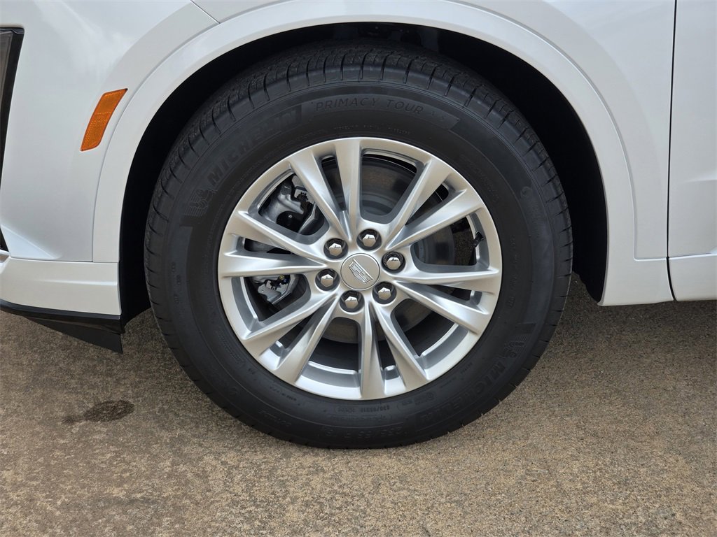 2025 Cadillac XT6 Luxury photo 12