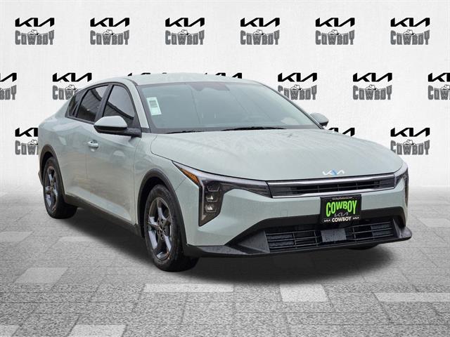 2025 Kia K4 LXS's photo